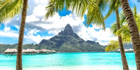 French Polynesia: Tahiti, Moorea, Huahine and Bora Bora, French Polynesia